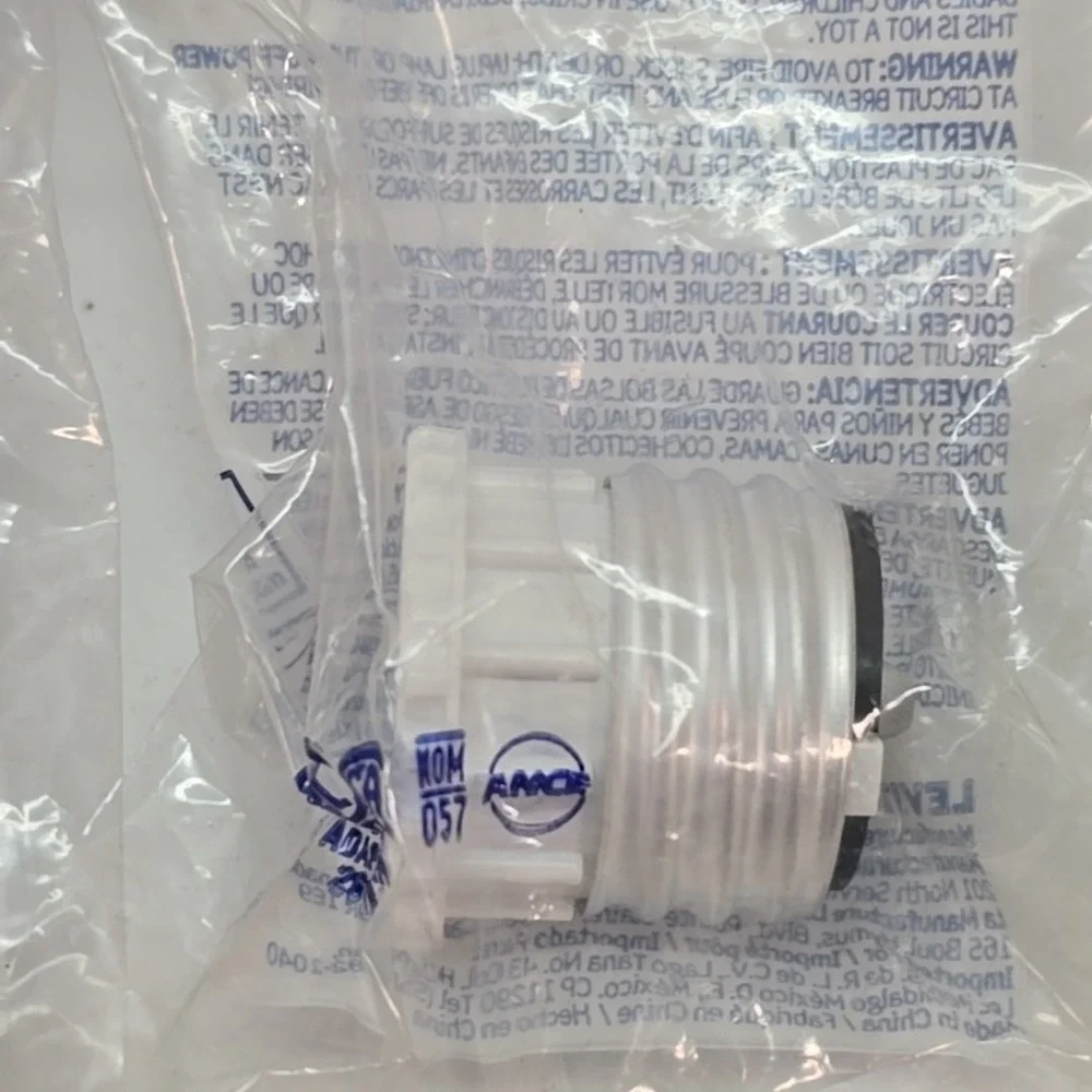 Lot Of 6  Screw-in Light Socket Adapters‎
